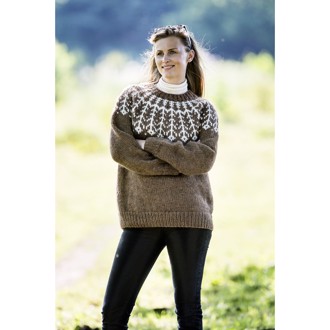 Sweater med rundt bærestykke i Hyrdegarn
