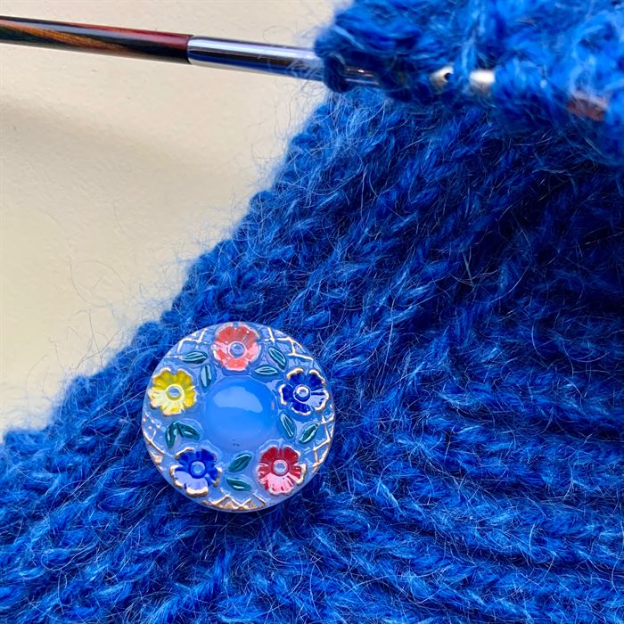 Blå Rosenhave knap fra Fine Detail