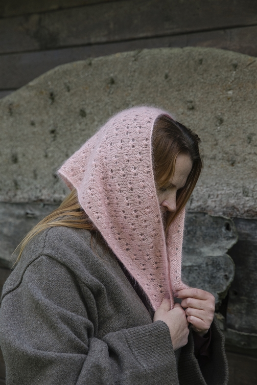 52 WEEKS OF ONE-SKEIN KNITS fra Laine 