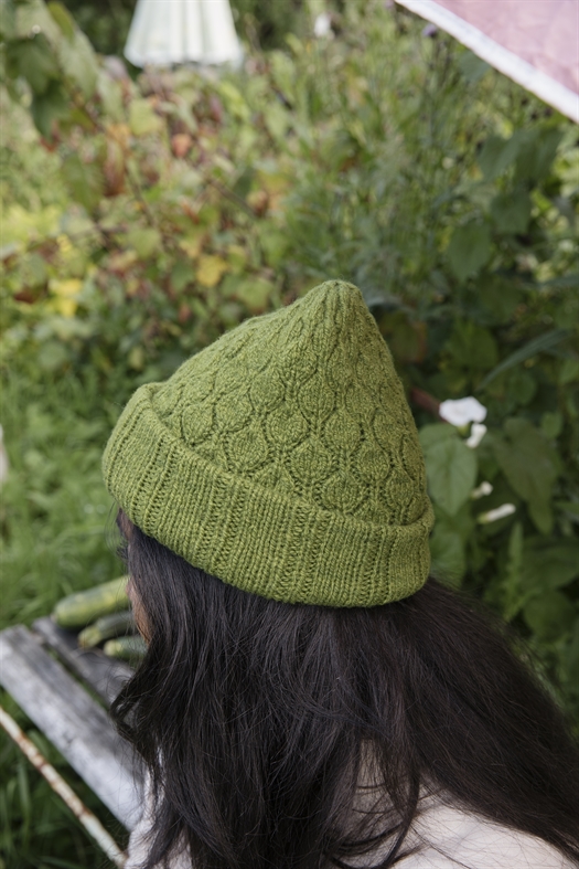 52 WEEKS OF ONE-SKEIN KNITS fra Laine 