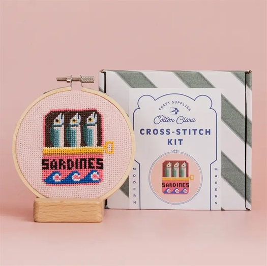 SARDINES CROSS STITCH KIT fra Cotton Clara
