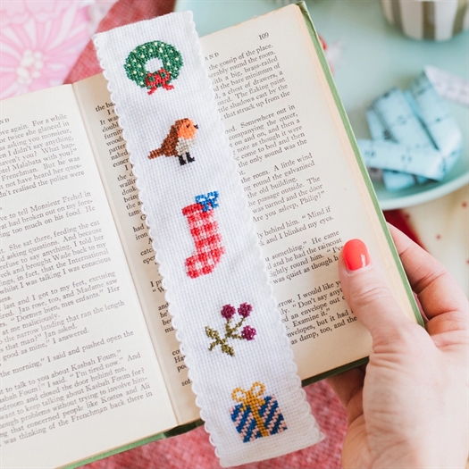 CHRISTMAS BOOK MARK fra Cotton Clara