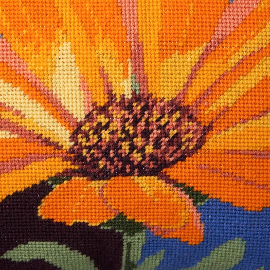 JOY designet af Magie Hollingworth