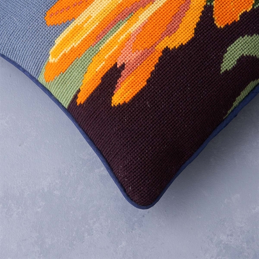 JOY designet af Magie Hollingworth