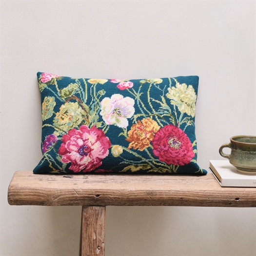 RAMBLING JOY designet af Nel Whatmore