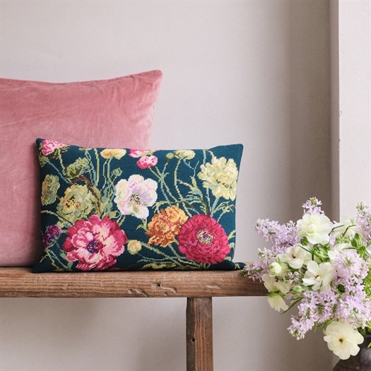 RAMBLING JOY designet af Nel Whatmore