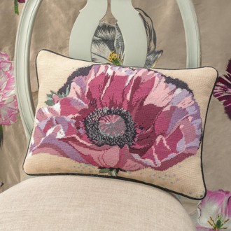 Patty's Plum designet af Magie Hollingworth