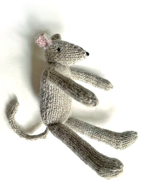 MOUSE KNITTING SET fra Foxcut Collective