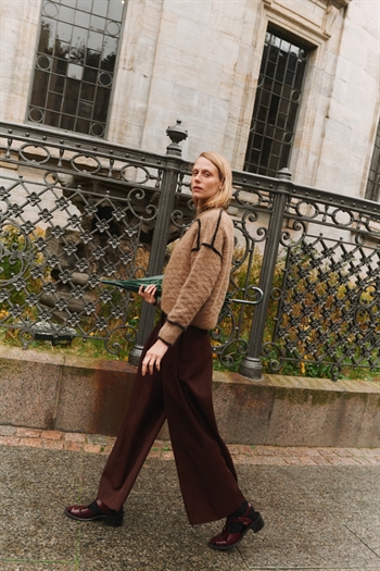 ARCHIVES 2 GARNKIT - Zoe Loop Sweater af Other Loops