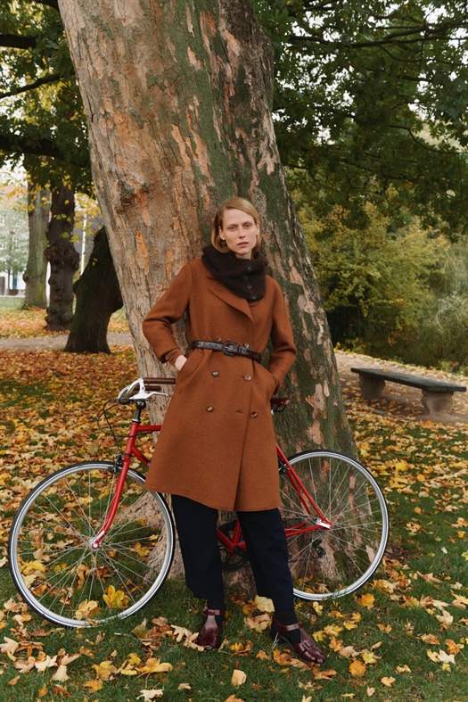 ANDREA HOOD af Helga Jóna