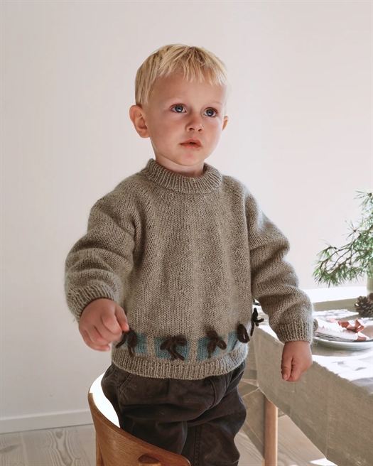 JULEMORGEN SWEATER - BARN fra Knitting for Olive