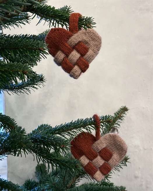 JULEHJERTE fra Knitting for Olive