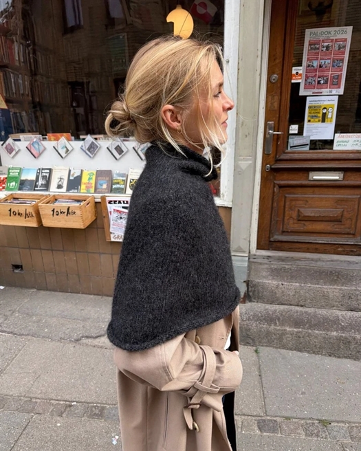 IVY CAPE fra PetiteKnit
