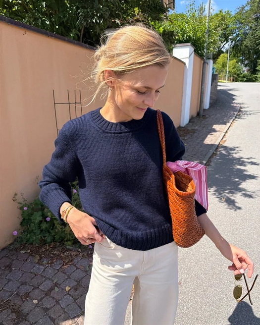 VEGA SWEATER fra PetiteKnit