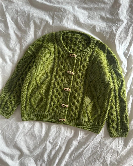 DAGMAR JACKET JUNIOR fra PetiteKnit