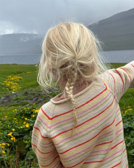 FRANKIE SWEATER JUNIOR fra PetiteKnit
