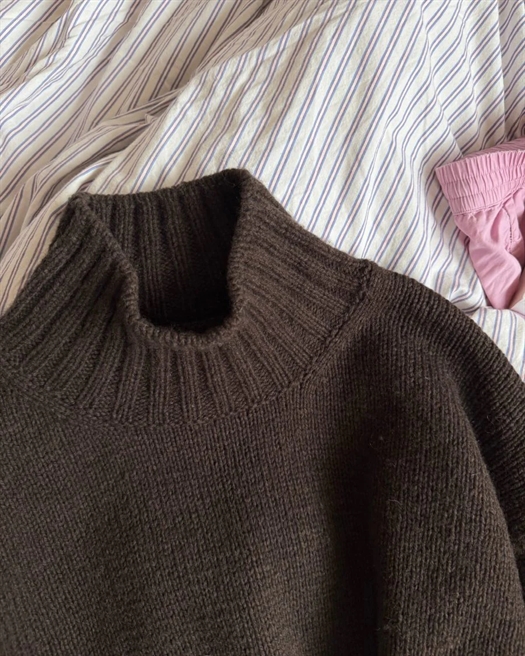 HANNAH SWEATER O-NECK fra PetiteKnit