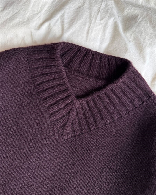 HANNAH SWEATER V-NECK fra PetiteKnit
