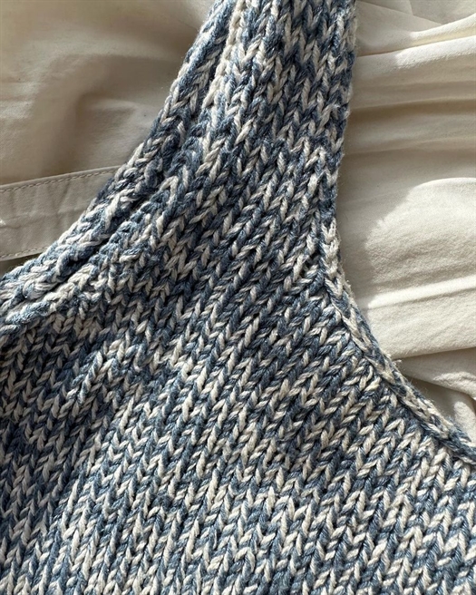 June Top fra PetiteKnit