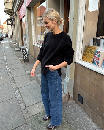 OCTOBER SWEATER fra PetiteKnit