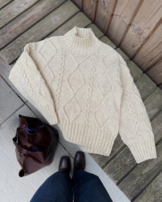 SAGA SWEATER fra PetiteKnit 