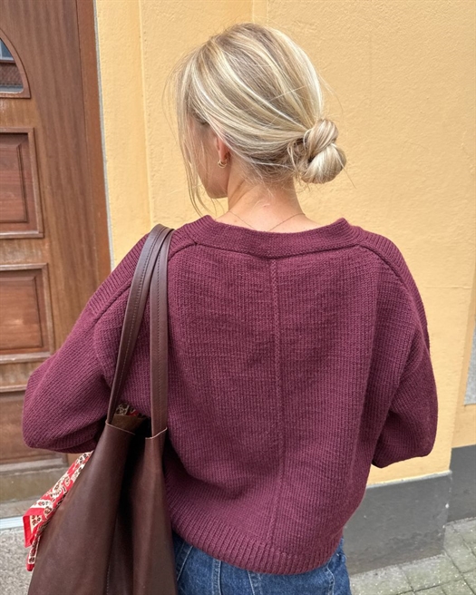 SCARLET CARDIGAN fra PetiteKnit