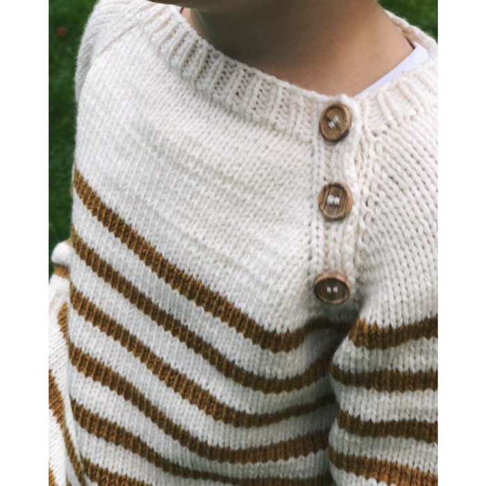 Seaside Sweater fra PetiteKnit