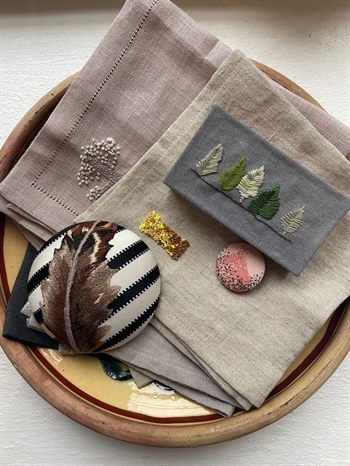 MAL MED NÅL OG TRÅD - BRODERI GET AWAY PÅ ØRSLEV KLOSTER