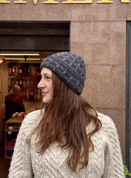 JOANNAS HUE - FLUFFY ALPACA af Thilde Walløe