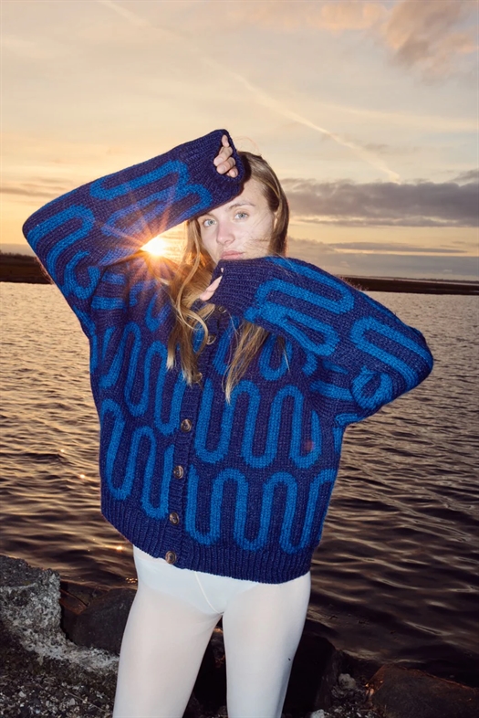 WAVE CARDI fra Spektakelstrik